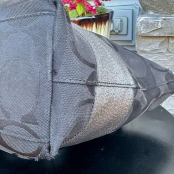 GUC 2006 Coach Signature Stripe Tote Shoulder Bag - Picture 6 of 7